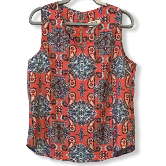 Verse Tops - VERSE Jory Split-Neck Paisley Sleeveless Top - L